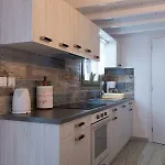 Afroditi * Apollonía