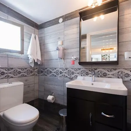 Afroditi Apartment *